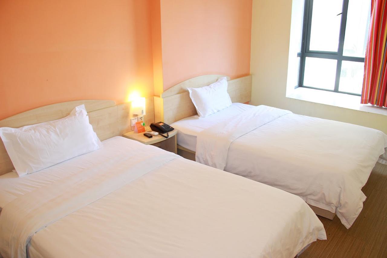 7Days Inn West Liaoyang Road Carrefour Qingdao Exterior foto
